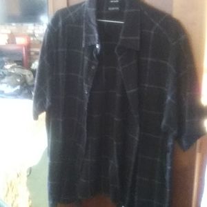 Men's short sleeve button down shirt